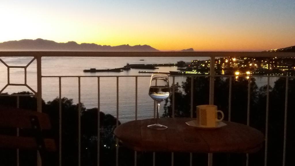 Appartement Bayview Heights Gem à Simonʼs Town Extérieur photo